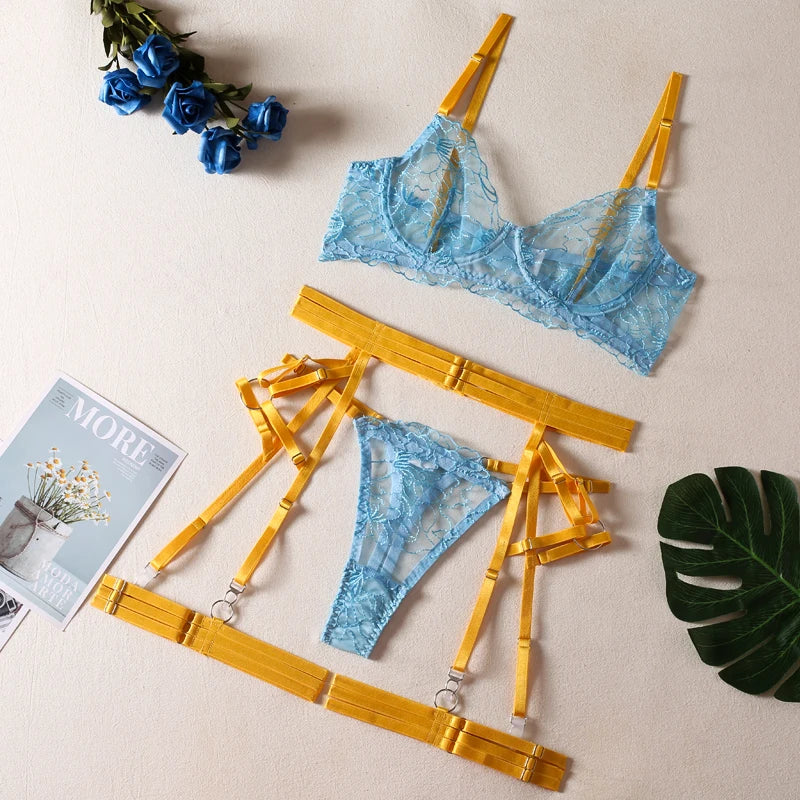Lingerie Set 3 peças com Cinta Liga Caroline