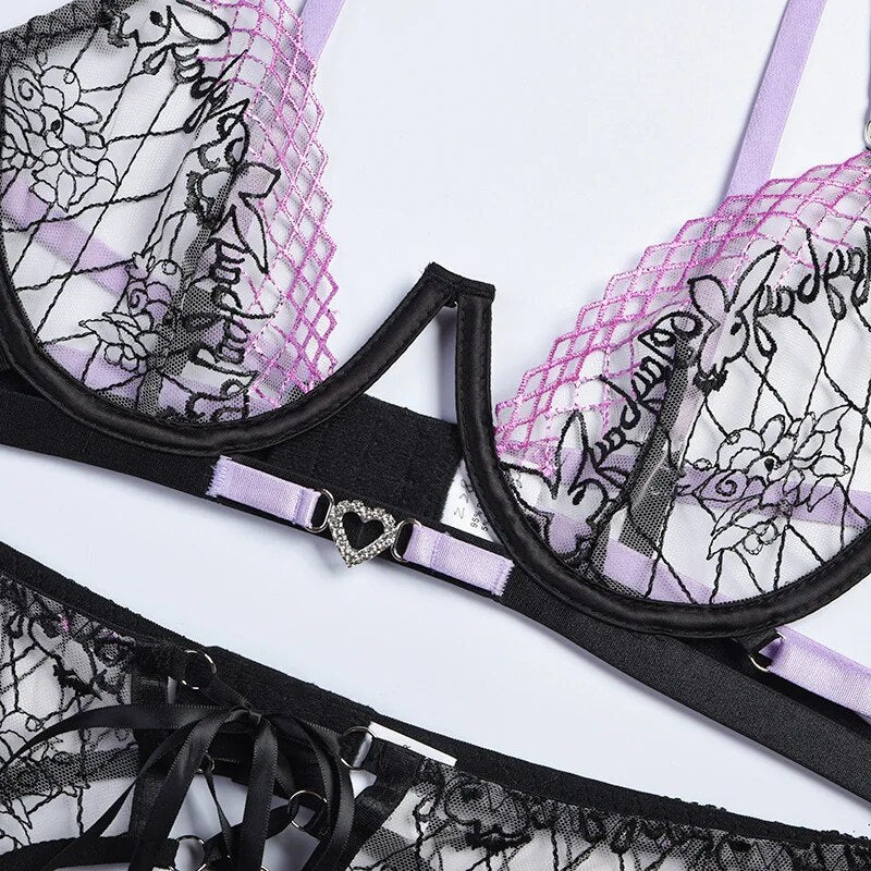 Lingerie Set 3 peças com Cinta Liga Playboy