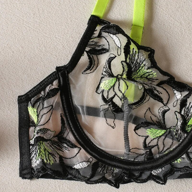 Lingerie Vibes Gabi Black 3 Set Pieces