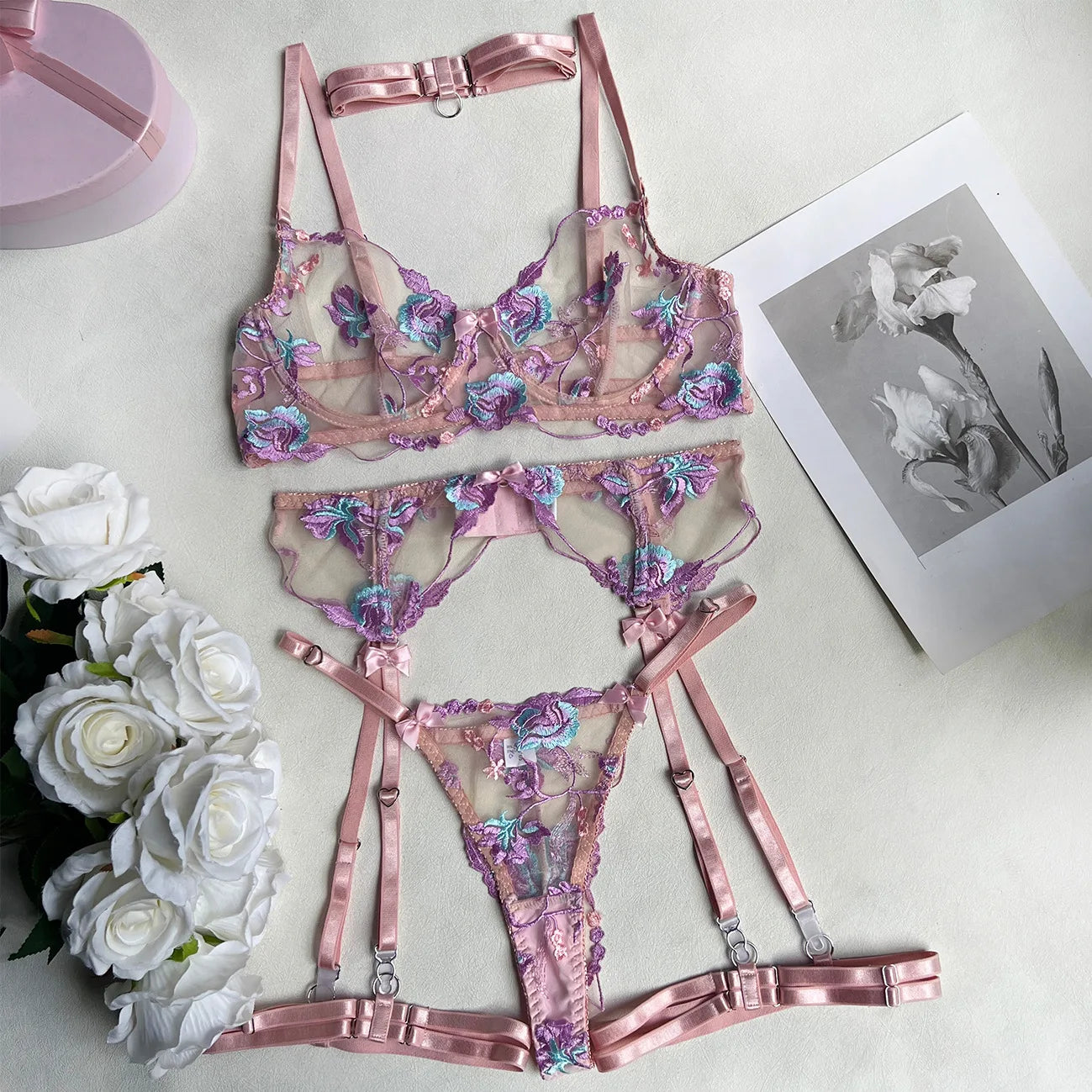 Lingerie Set Com Cinta Liga Nicolle