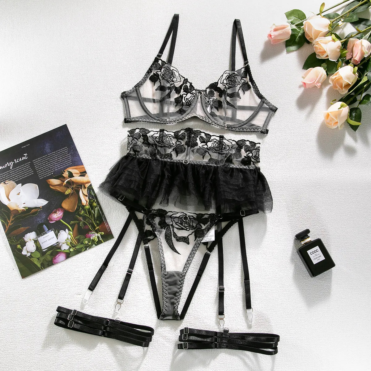 Lingerie Set Com Cinta Liga Paula