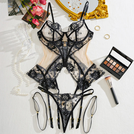 Bodysuit Elegance Preto com Tule